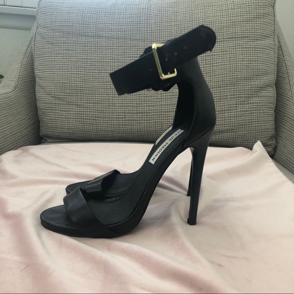 Black Steve Madden Stiletto Sandals, Size 6